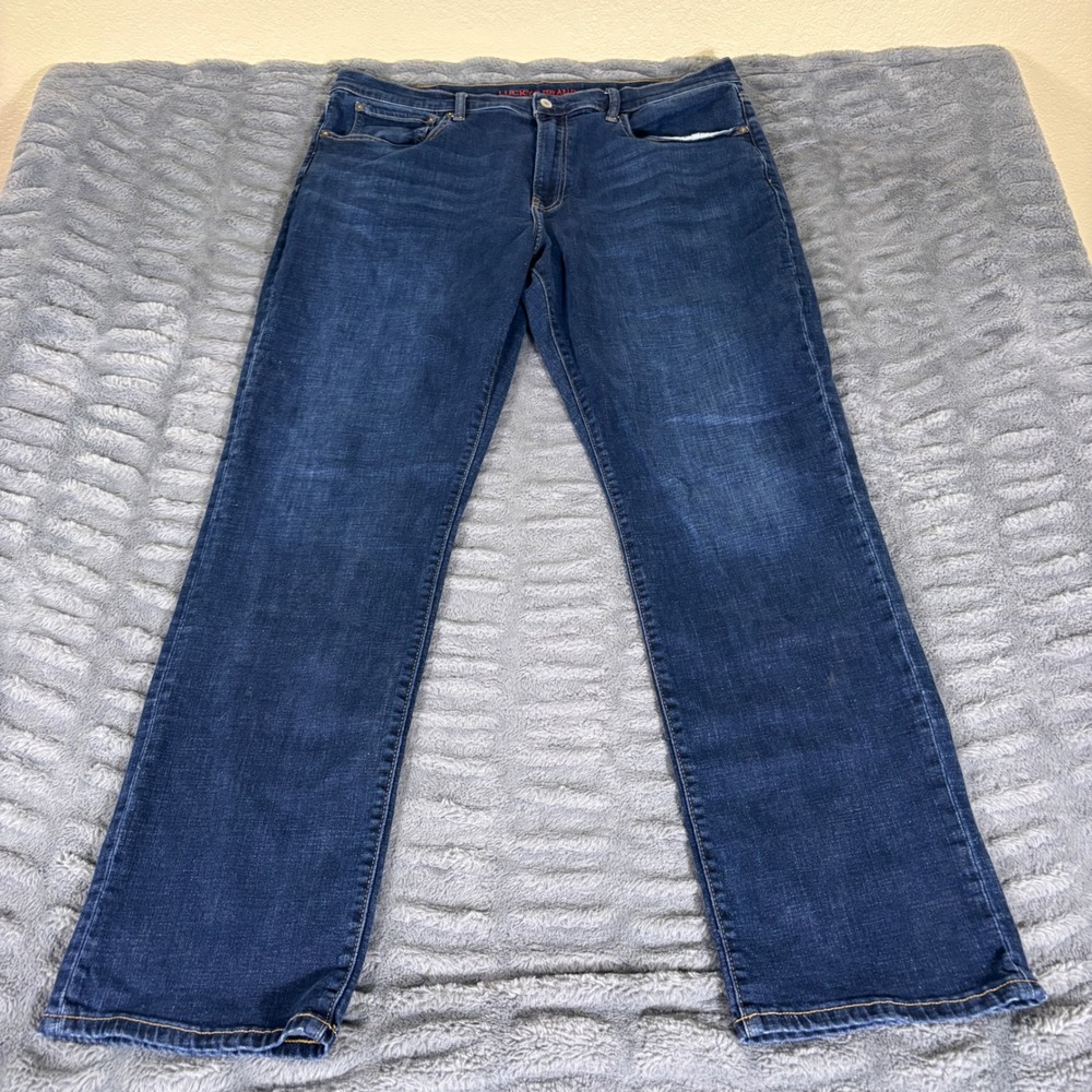 Lucky Brand 223 Straight Leg Jeans Mens 38x34 Dark Wash Blue Denim AR906